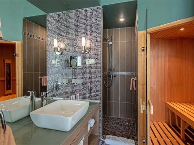 5* Jacuzzis infraszaunás hotelszoba az Azúr Hotel Prémium - ✔️ Azúr Prémium Hotel Siófok ✔️ 5* wellness hotel Siófokon