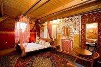 Ázsiai szabad hotelszoba a Balatonnál Siófokon a Hotel Janus szállodában