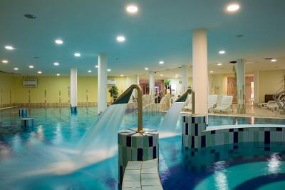 ✔️ CE Plaza Hotel wellness medencéje Siófokon - ✔️CE Plaza Hotel Siófok**** ✔️ Akció Balaton CE Plaza Hotel
