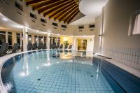 Spa termál szálloda Hévízen - fedett termál medence a Lotus Therme Hotel-ben