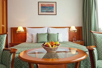 ✔️ Akciós félpanziós Hotel Palace Hévíz - ✔️ Hotel Palace Hévíz **** ✔️ Akció Palace Wellness Hotel