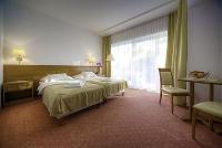 Szép 2 ágyas szoba a Balatonszárszói Két Korona Wellness és Konferencia szállodában, wellness hétvége Balatonszárszon